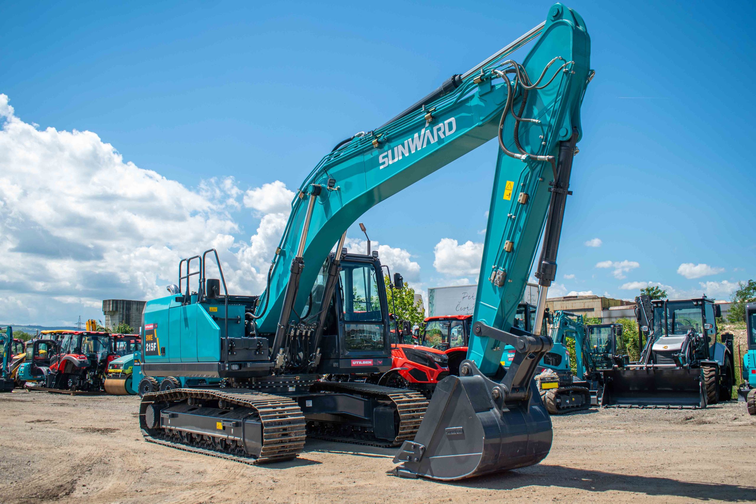 Excavator pe senile Sunward SWE215F-5A