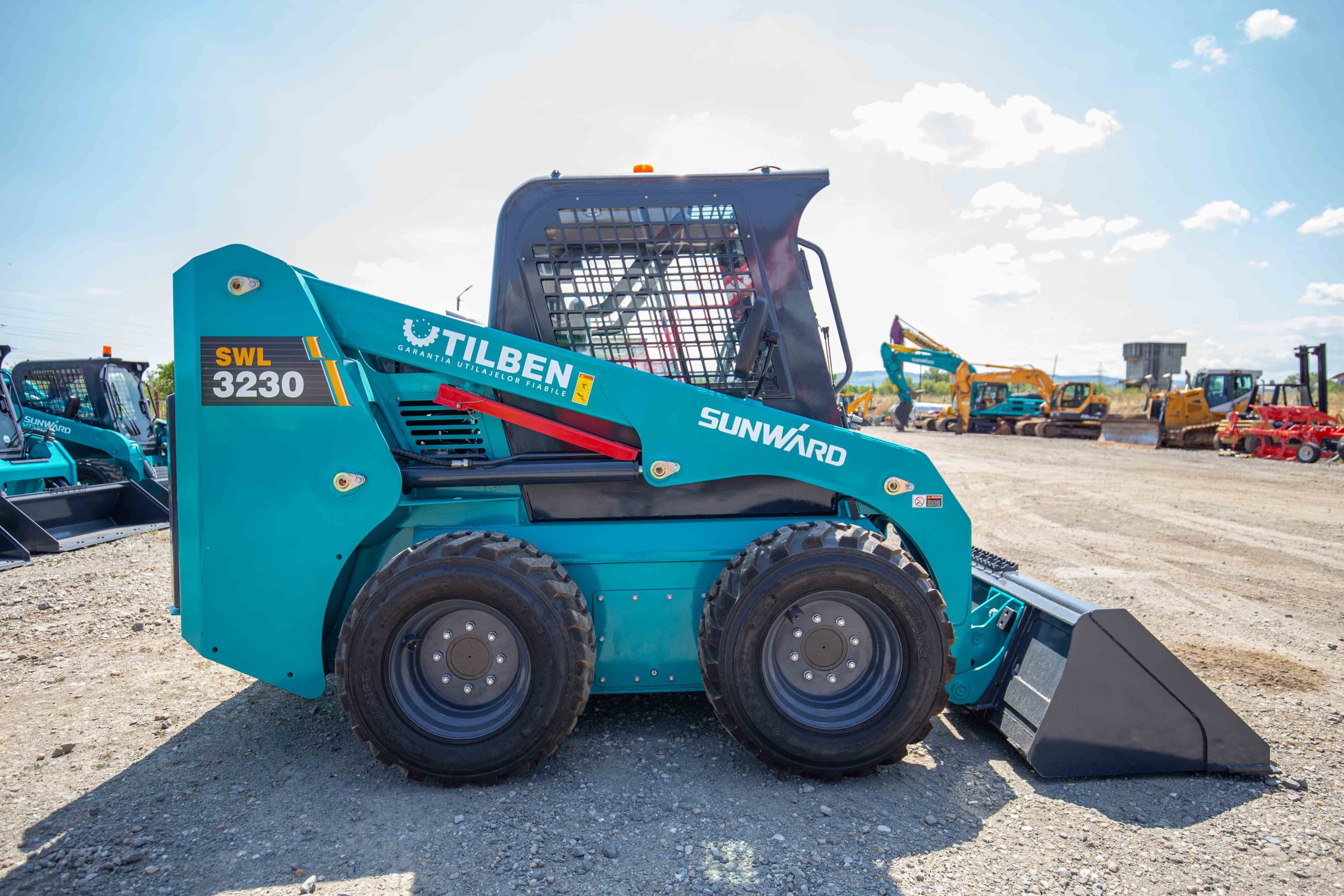 Mini Incarcator Frontal Sunward SWL 3230